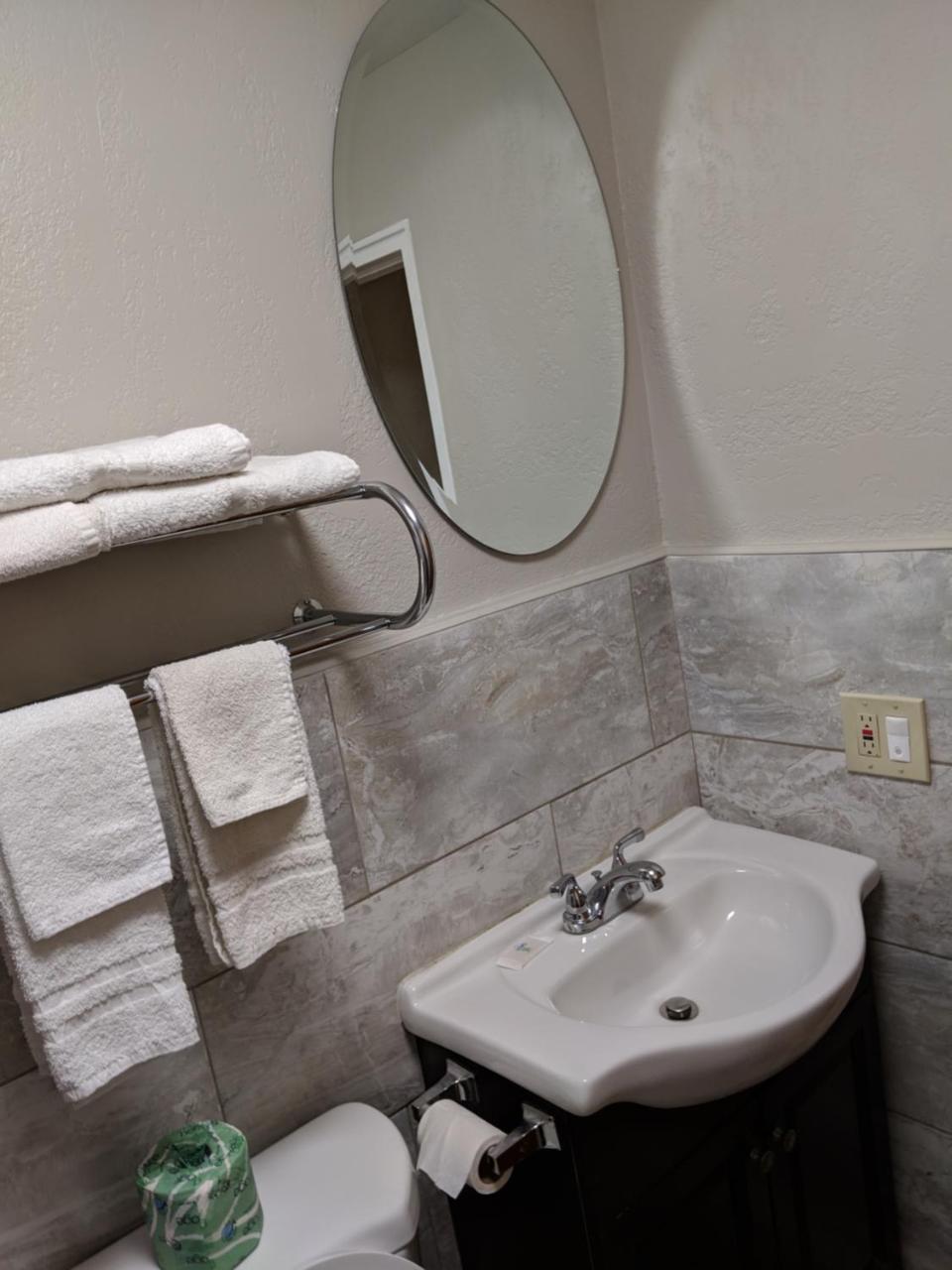 Americas Best Value Inn 布拉德福德 外观 照片